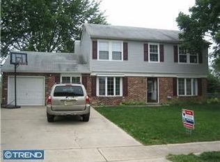 412 Debra Dr, Williamstown, NJ 08094
