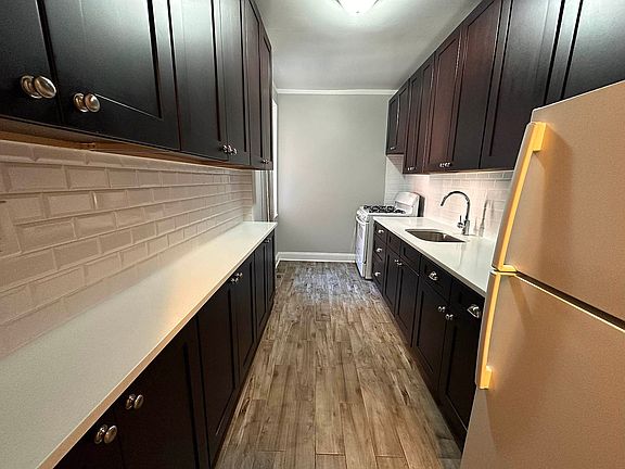 3rd image of 118-40 Metro Ave #1Z