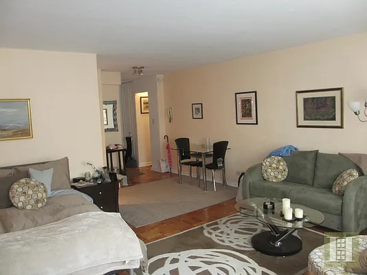 Rented by Halstead Real Estate | media 27