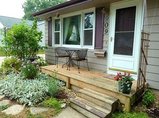 909 Nancy Ln, Madison, WI 53704