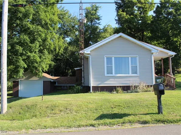 5463 Ford St, Louisville, OH 44641