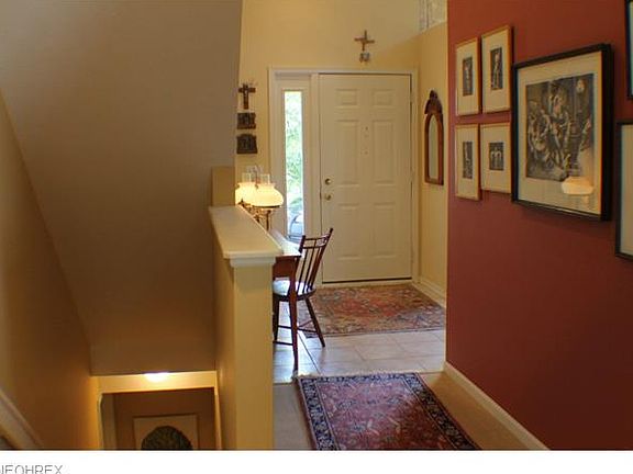 3rd image of 720 Elmwood Point