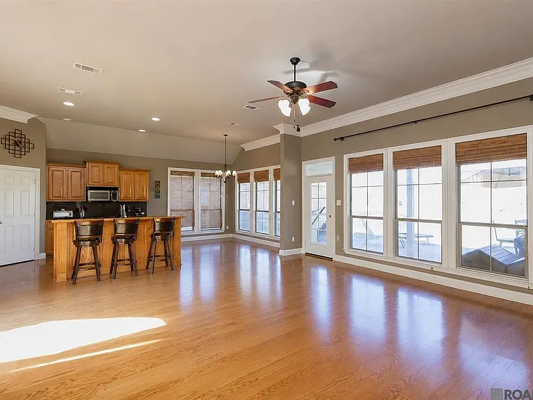 10743 Hillbrook Ave — Photo 25