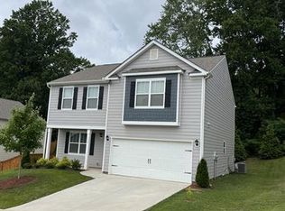 118 Marathon Ln, Candler, NC 28715