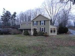 15 Prospect Hill Rd, Brimfield, MA 01010