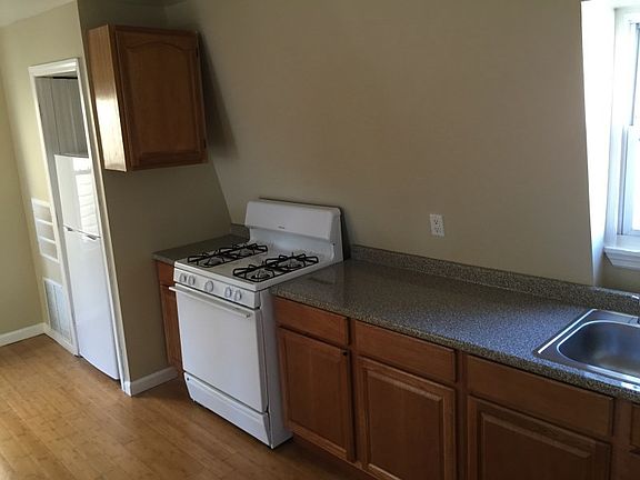 5th image of 78 N 13th St #3