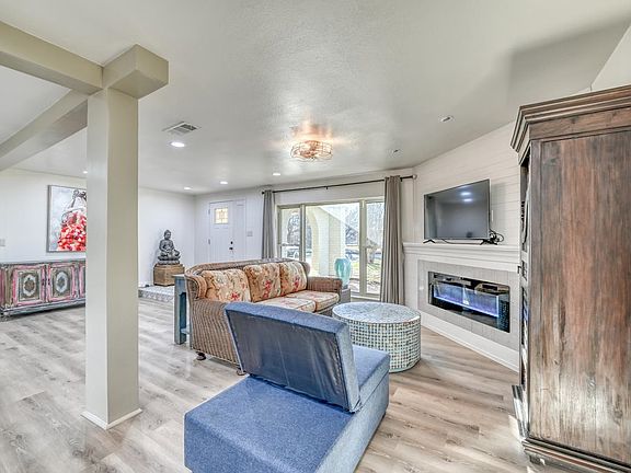 2nd image of 116 Crestwood Drive