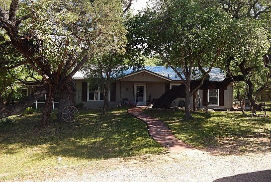 1st image of 800 Eastwood Dr