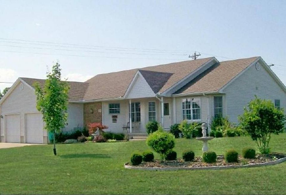 1st image of 383 Golfview Dr