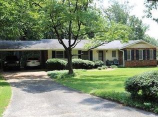 4121 Oak Forest Dr, Atlanta, GA 30319