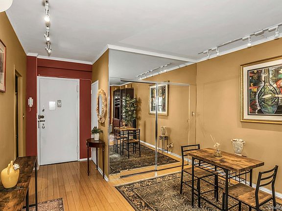 5th image of 2 Tudor City Place #3M-South