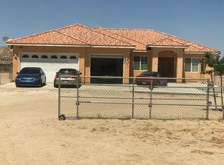 16043 E Ave N, Lake Los Angeles, CA 93535