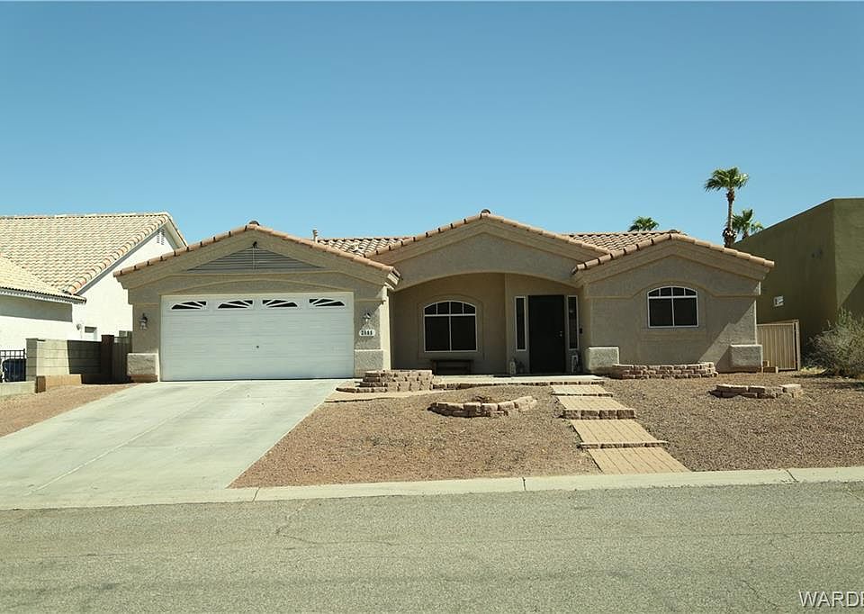 1st image of 2085 E Desert Lakes Dr