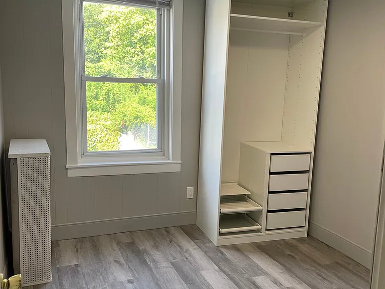 4718 Silverwood St — Photo 22