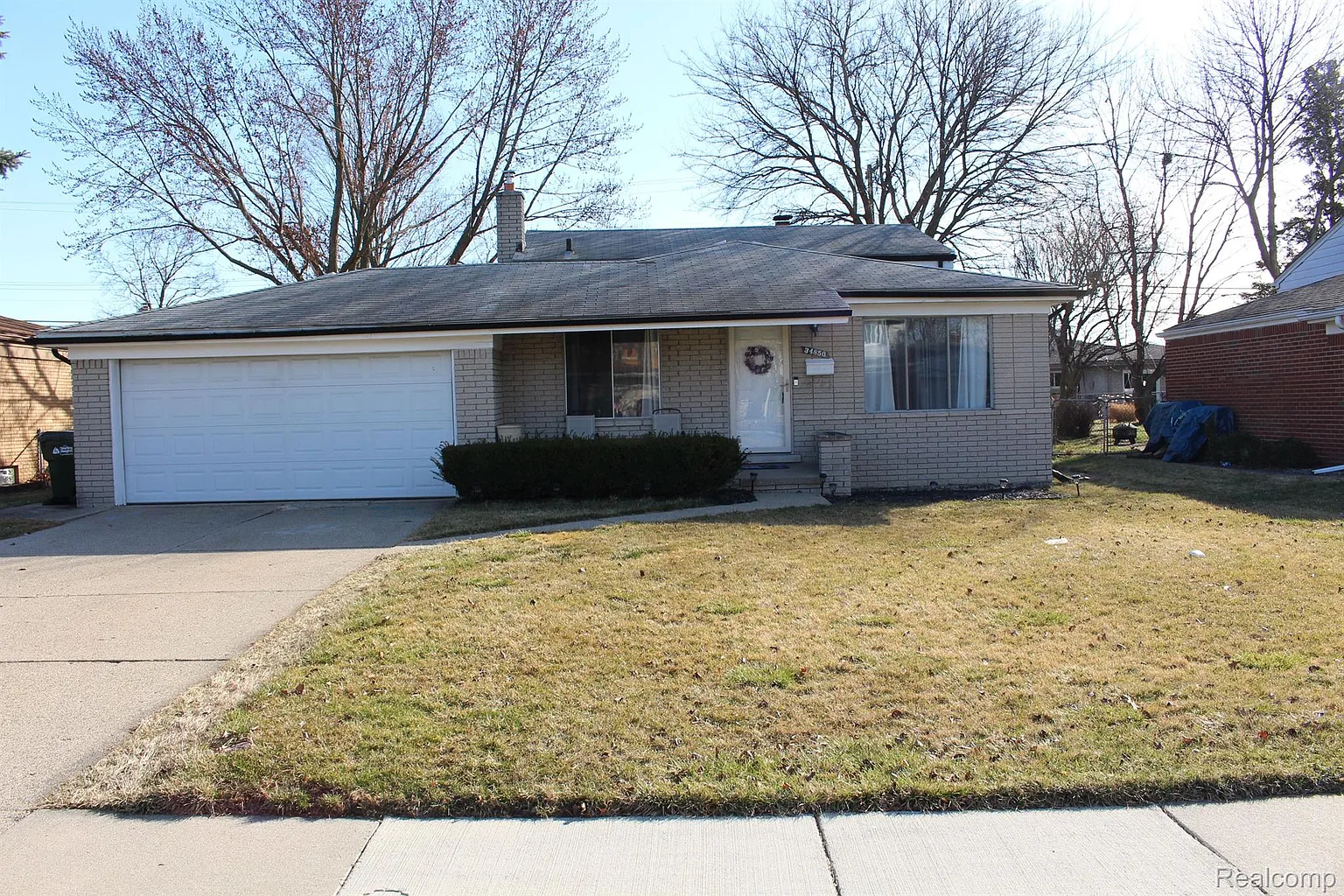 34850 Dryden Dr photo 1