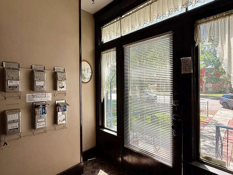 516 S Meldrum St #5 — Photo 23