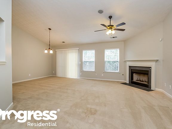 5th image of 133 Village Ct