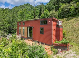 323 Morris Rd, Clyde, NC 28721