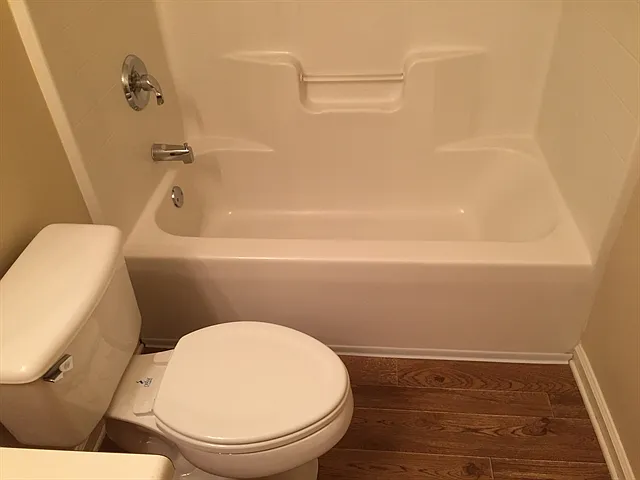 381 Laurel Hill Cir — Photo 15