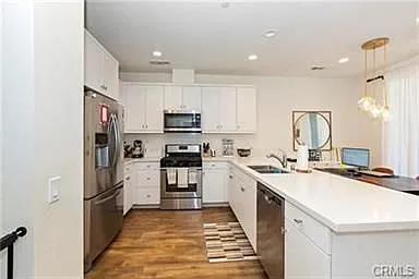 868 Seville Ln — Photo 7