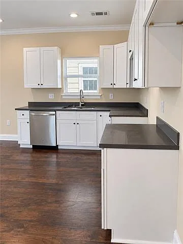 2 bed, 1.0 bath, 910 sqft, $1,500 — Photo 4