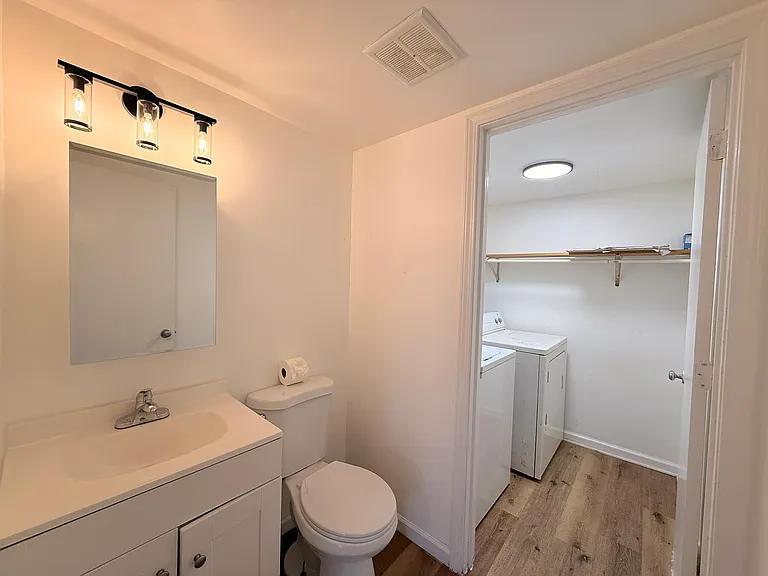 7940 Shady Oak Trl #222 — Photo 16