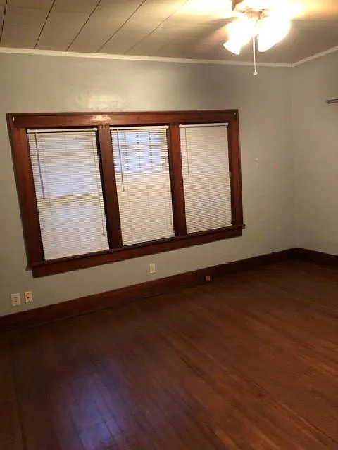 225 W Apache St — Photo 3