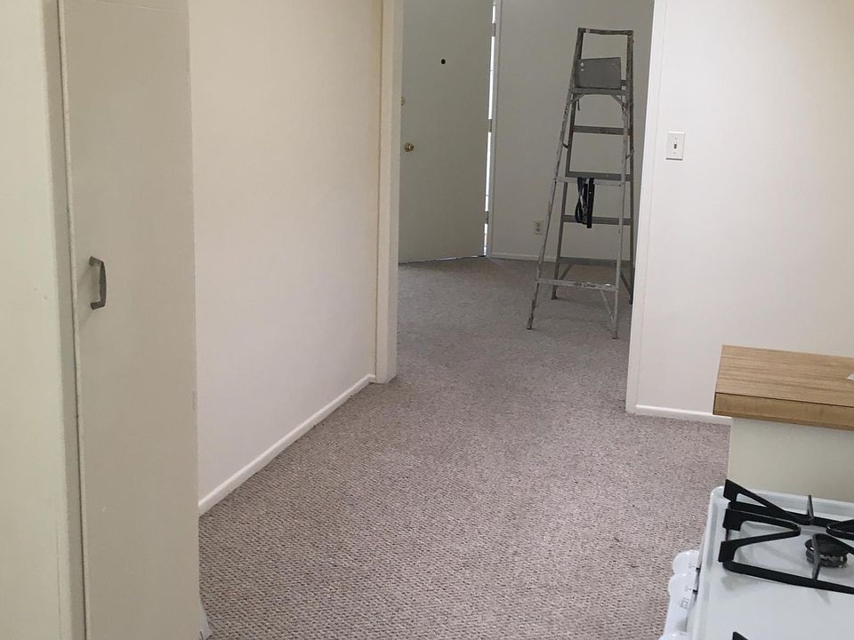 1st image of 1027 N Edinburgh Ave #7