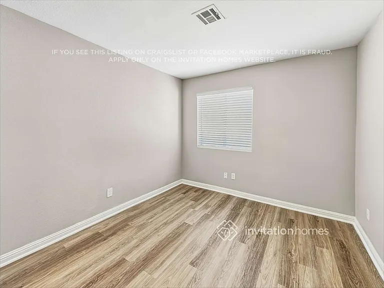 3413 Travelers Ct — Photo 16