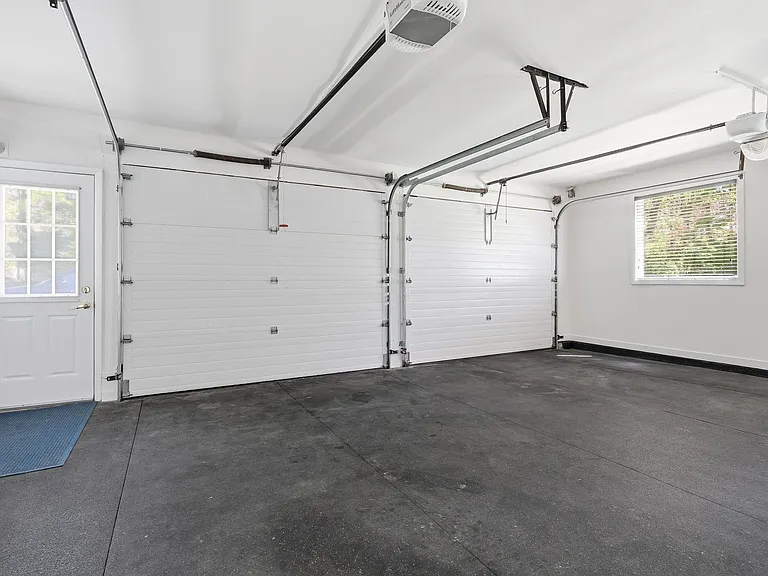 12 Wyeth Ct — Photo 21