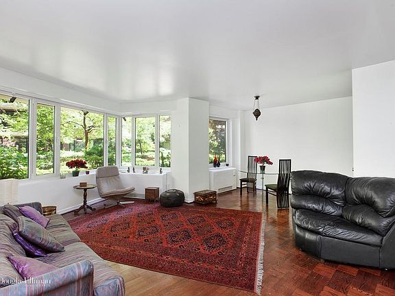 5th image of 60 Sutton Pl S APT 2H