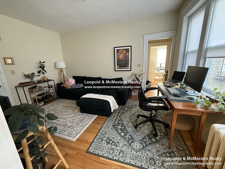 Kelton Street Apartments — Photo 72
