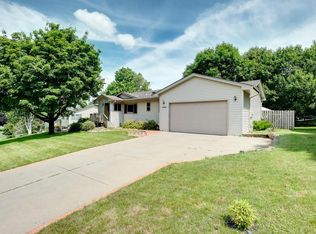 6140 Boyer Path, Inver Grove Heights, MN 55076