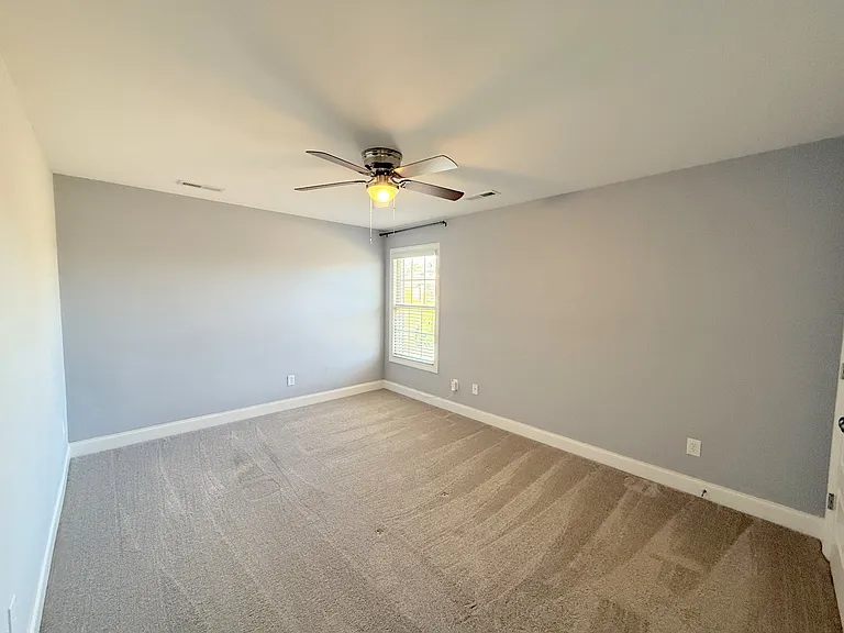 218 Woodgrove Dr NW — Photo 26
