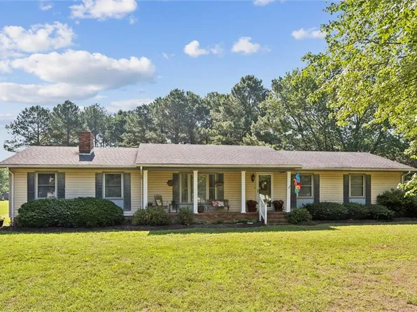 278 Mallard Dr, Hardyville, VA 23070