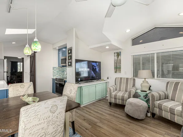 10950 W Union Hills Drive #2415, Sun City, AZ 85373