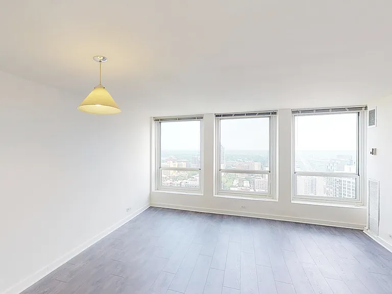 Dining/Living room