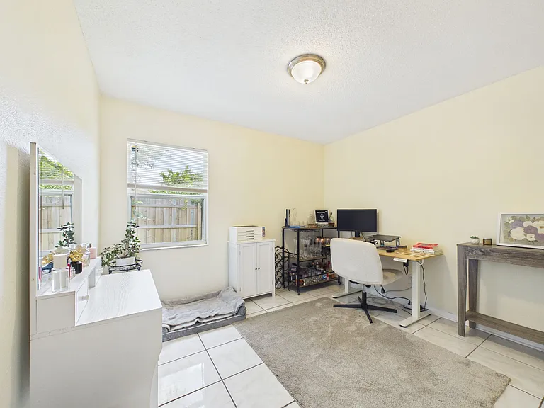 1411 E 109th Ave #B — Photo 11
