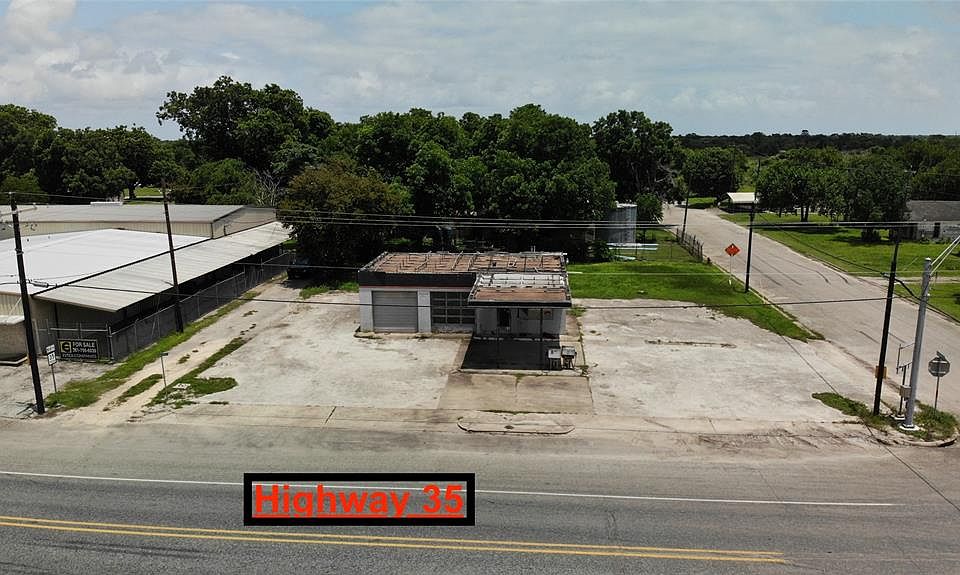 102 Main St, Tivoli, TX 77990 MLS 15950334 Zillow