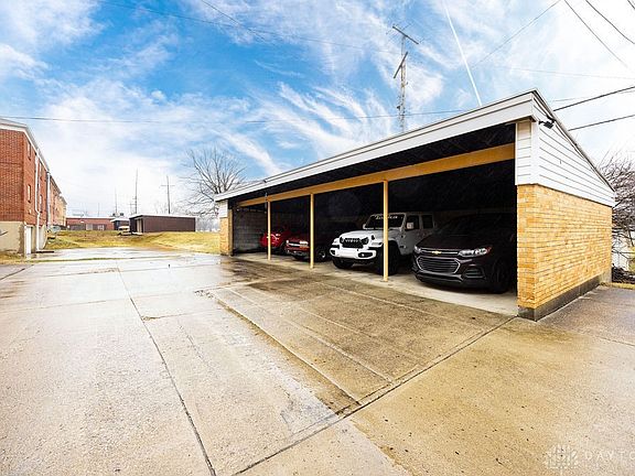 2nd image of 81 Brookwood Ave APT 5