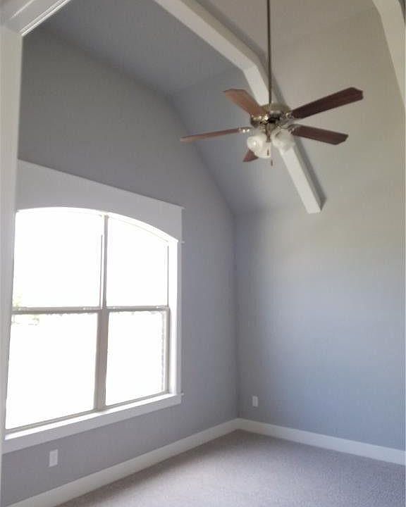 1st image of 2585 N Glenmoor Dr
