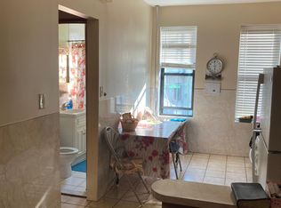 7106 66th St, Ridgewood, NY 11385