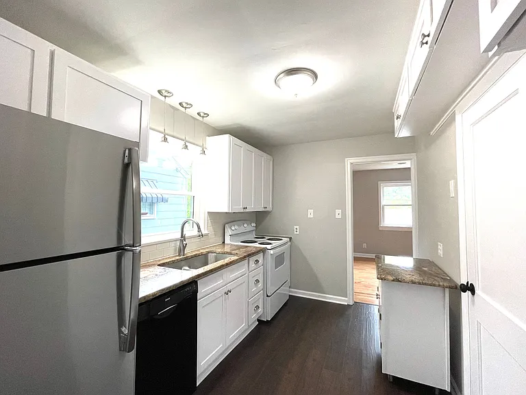 4607 Fairmont Ave — Photo 4