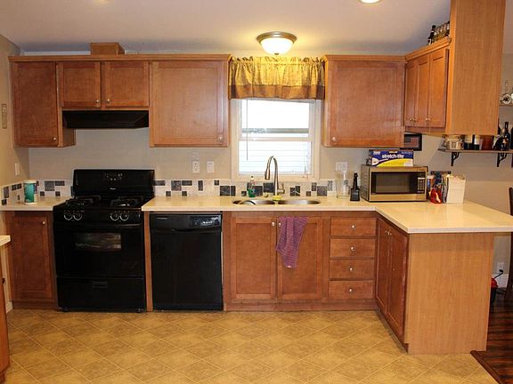 5th image of 165 Blossom Hill Rd Spc 80