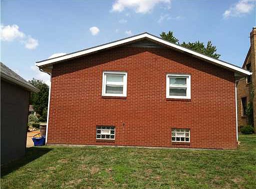 2nd image of 614A Hall Ave