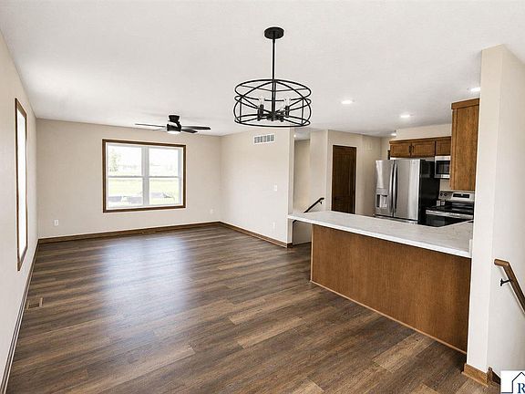 5th image of 2113 Lunden St