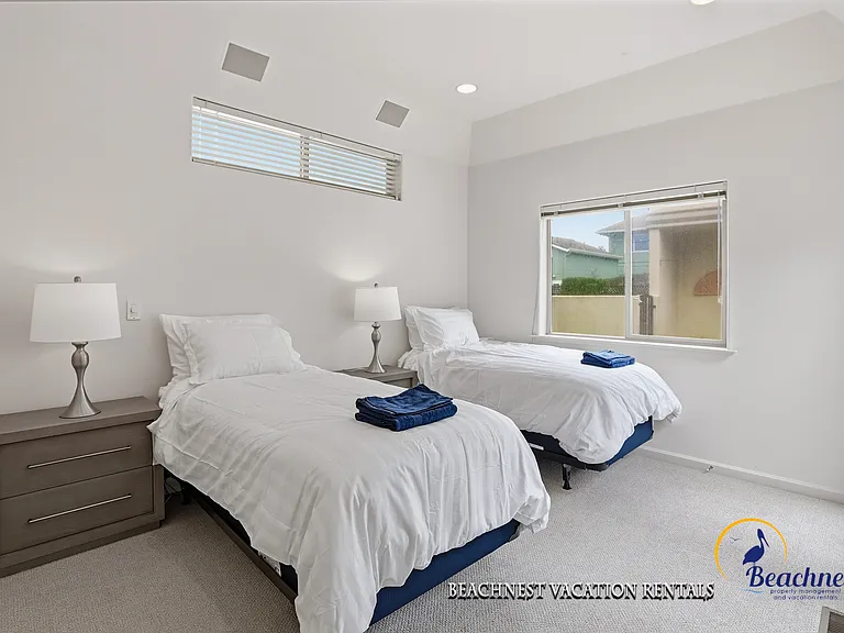 940 W Cliff Dr #A — Photo 16