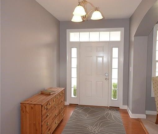 3rd image of 6111 Golden Eagle Dr