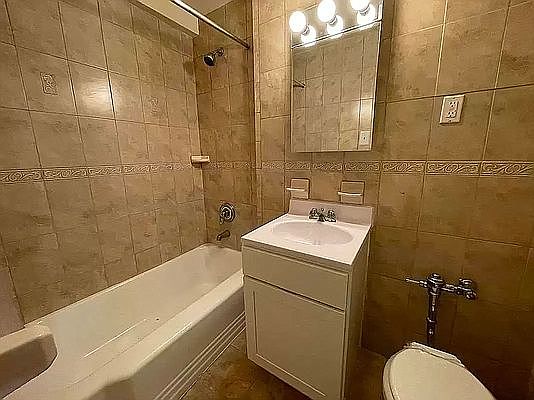 4th image of 166-05 Highland Ave #1T