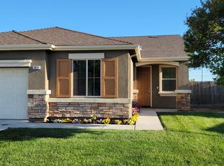 3811 E Country Ave, Visalia, CA 93292